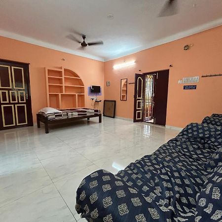 Hotel Eagle Nest Residency Kottakuppam Exterior foto
