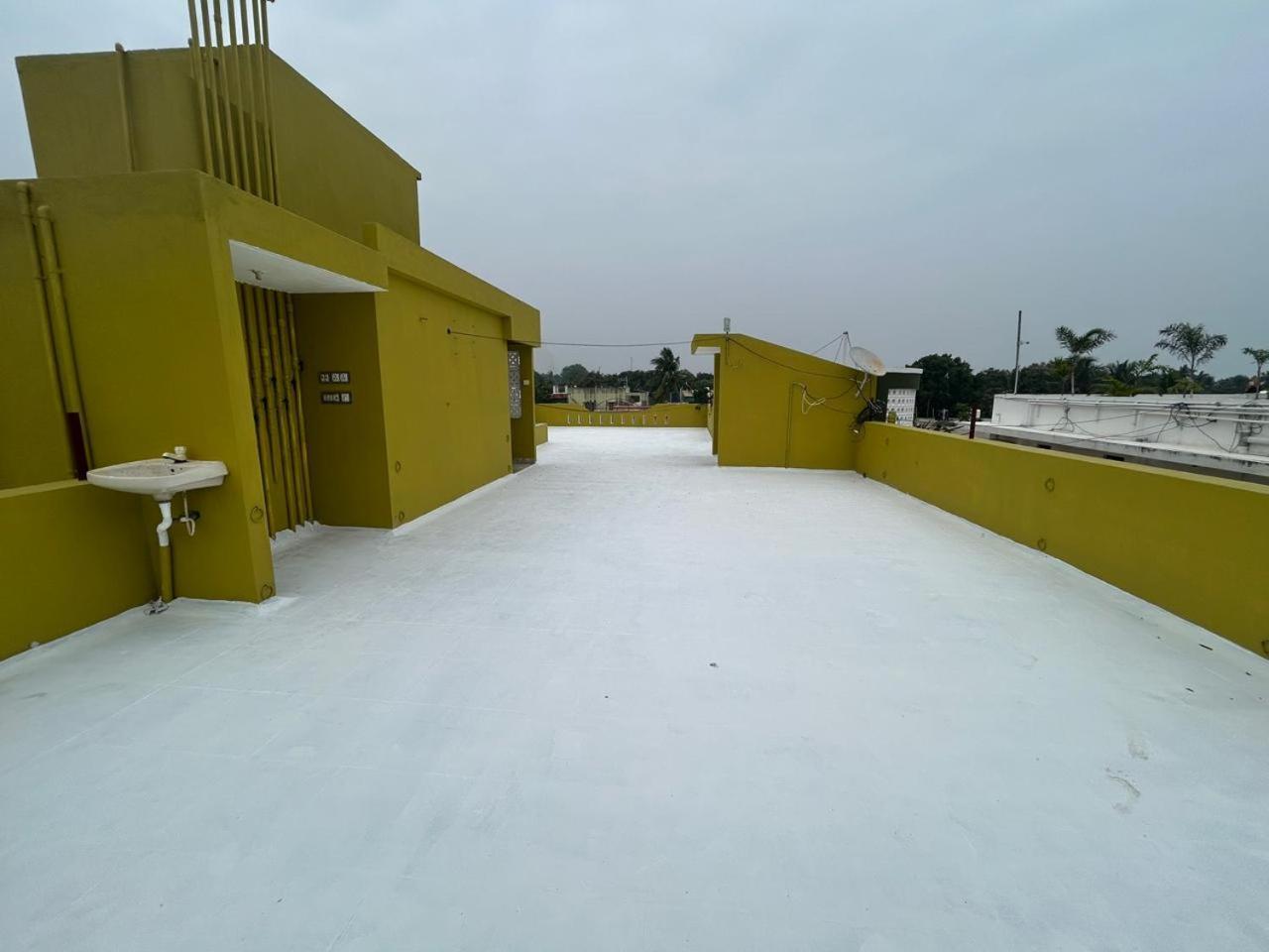 Hotel Eagle Nest Residency Kottakuppam Exterior foto