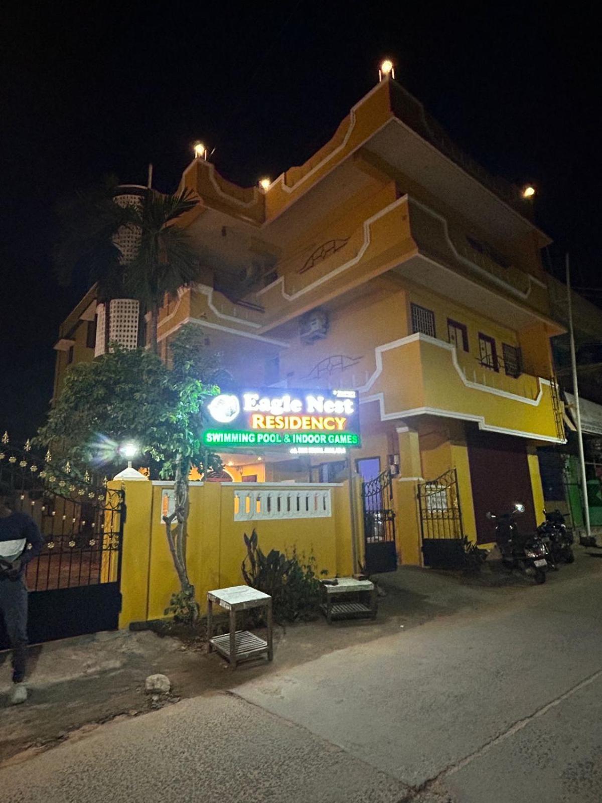 Hotel Eagle Nest Residency Kottakuppam Exterior foto